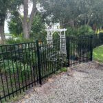 Vinyl Fence Pros and Cons in Florida: Homeowner Guide